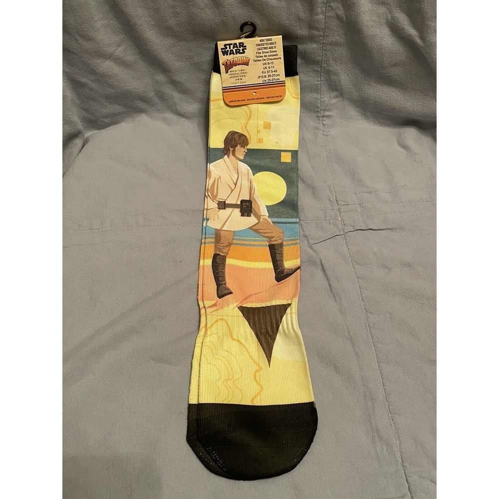 NEW Walt Disney Parks‎ Star Wars Luke Skywalker Tatooine Socks for Adults